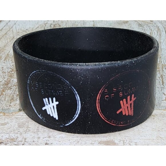 5 Seconds of Summer Band Rubber Wide Stretch Bracelet Black Concert Souvenir - Picture 3 of 5